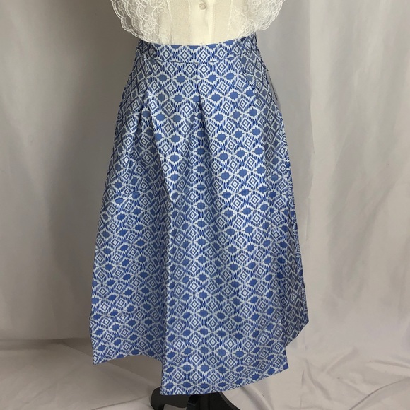 Cute White and Blue A-Line Circle Skirt NWT - Picture 2 of 4